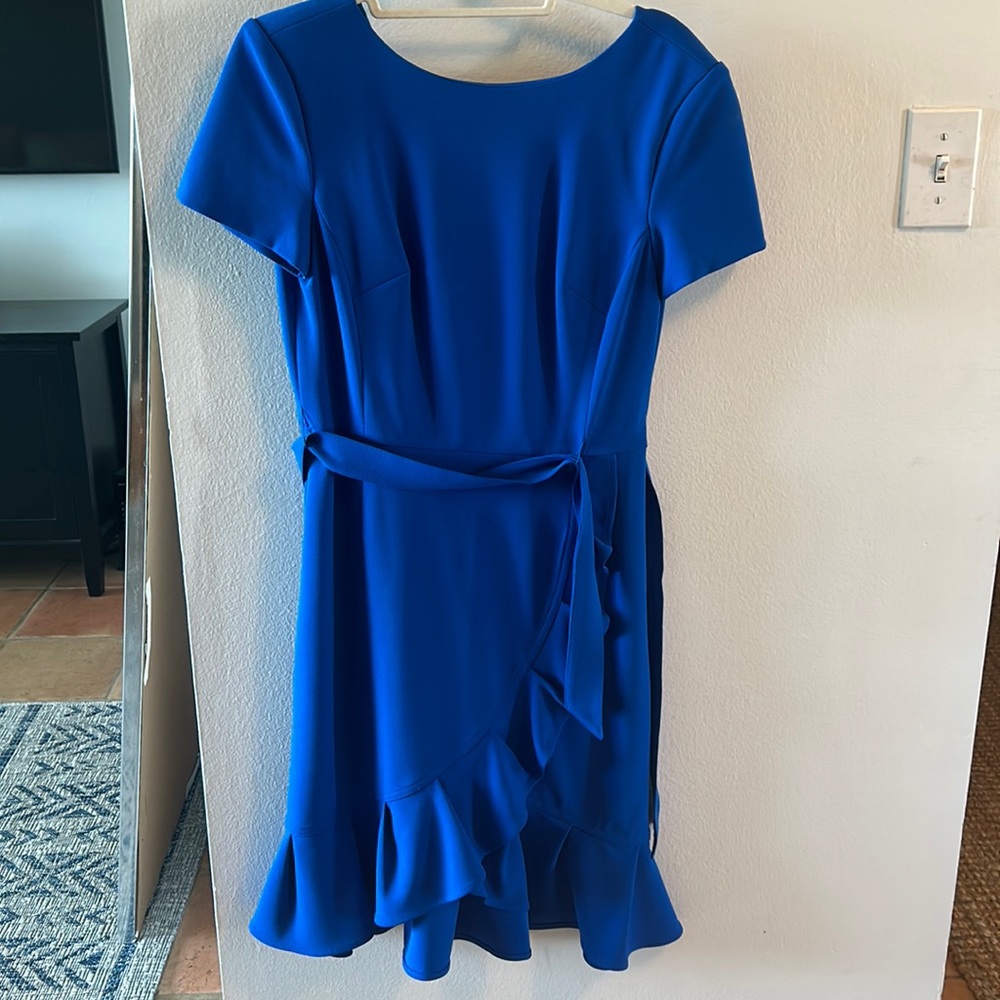 NEVER WORN Elegant and professional Calvin Klein dress
